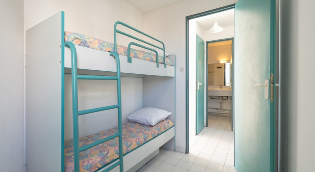 Retreat for 8 With Shared Pool