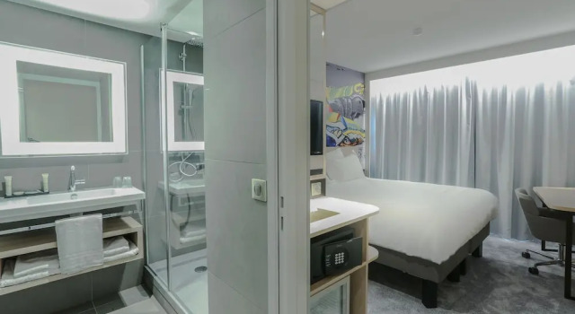 Номер Standard Arena Hotel La Defense
