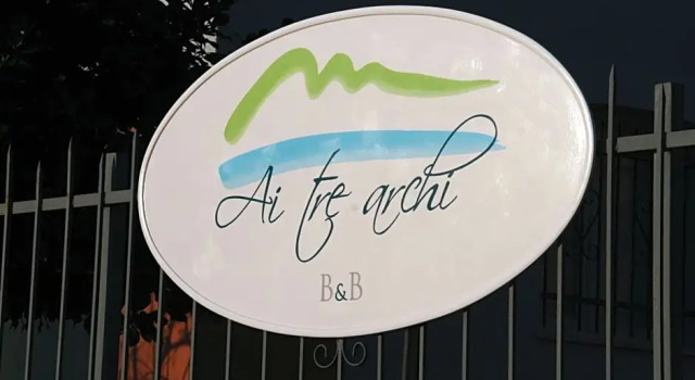 B&B Ai Tre Archi, Забронировать Отель Споторно Ривьера-делле-Пальме
