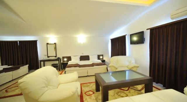 Люкс Hotel Melnik Хотел Мелник