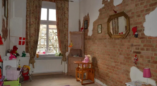 City center, sunny spacious luxury!