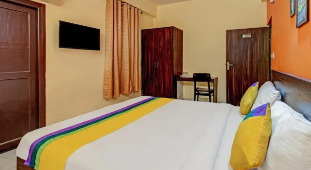 Itsy Hotels Royal Monarch, Забронировать Отель Отели Горакхпур 3 звезды, 3*