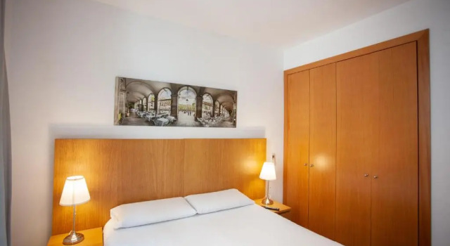 Апартаменты с 4 комнатами Ramblas Apartments
