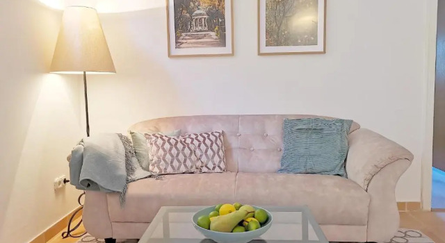 Апартаменты Hillside Apartment with AC & heating in Grande Maison