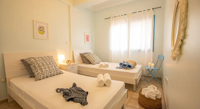 Marina Blue Villa, Book Villa Hotels in Sotira with Parking, Parking