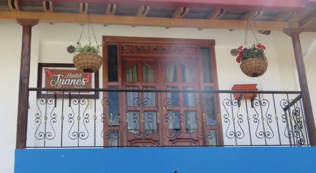 Hostal Juanes - Hostel, Book Hostel Hostels in Jardin, Hostel