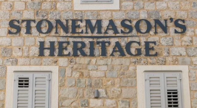 Stonemasons Heritage, Prenota Affittacamere Splitska 