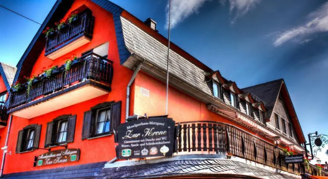Moselgasthaus Krone, Забронировать Отель Оберфелль Хунсрюк