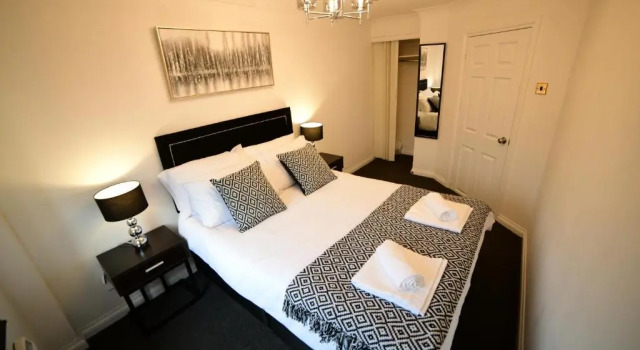Апартаменты Lavish modern 1 bedroom Apt close to city centre