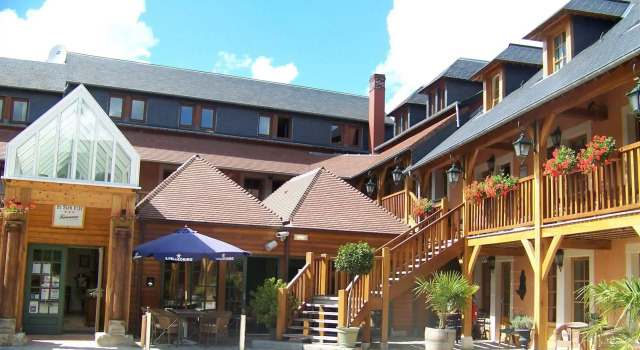 Hotel et Spa Le Lion dOr, Забронировать Курортный отель  