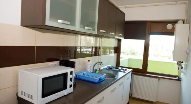 Arlequin Apartments, Varaa Huoneisto Hotellit Mamaia-Sat pysäköinnillä, Pysäköinti