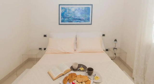 Exclusive beautiful pool house surrounded by greenery, modern, luxury finishes, Buchen Sie Hotel Hotels in Versilia mit Pool, Schwimmbad