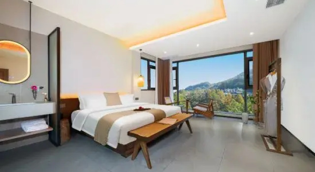 Семейный люкс Jingshan Zhidu Forest Hot Spring B&B (Qingcheng Back Mountain Scenic Area Branch)
