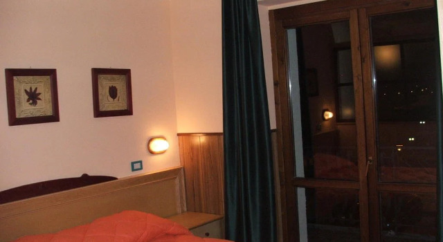 Alba Sporting Hotel, Buchen Sie Hotel Rocca di Mezzo Abruzzen