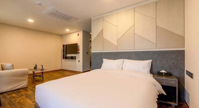 Люкс Urban-Est Hotel
