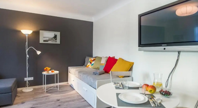 Апартаменты Old town 5 min. 4 can stay! Free parking. Self check in/out.