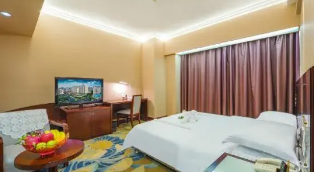 Люкс Deluxe Huatai Hotel