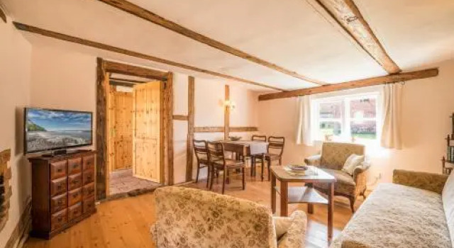 Hexenhaus auf Rügen, Book Hotel Rappin Rügen