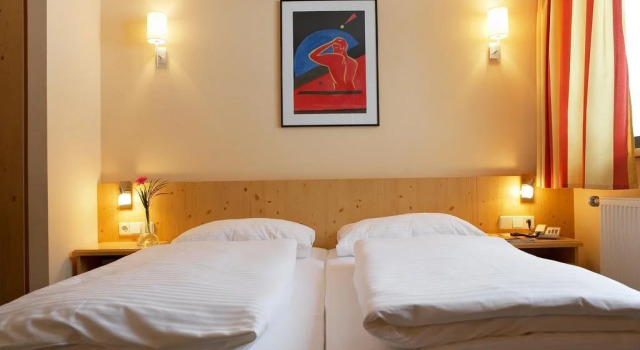 Passhöhe, Rezerwuj Hotel Hotele 3-gwiazdkowe w Murtal, 3*