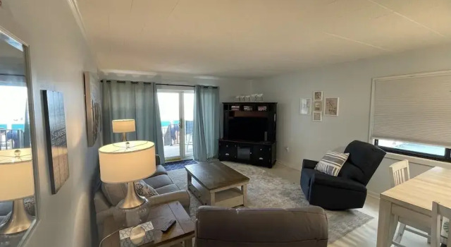 Номер Standard Ocean Hideaway 111 2 Bedroom Condo by RedAwning