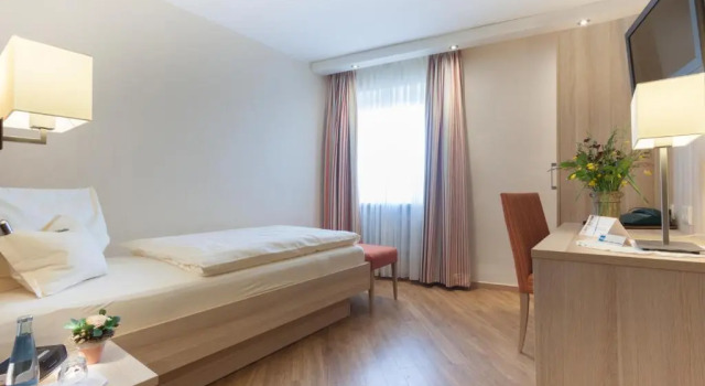 Номер Comfort Eifel Hotel Schneider am Maar