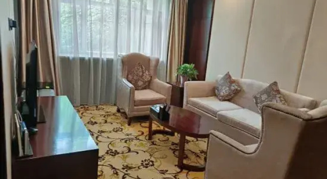 Люкс Business DoubleTree by Hilton Qinghai - Golmud