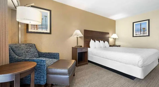 Двухместный номер Standard с балконом Best Western Oceanside Inn