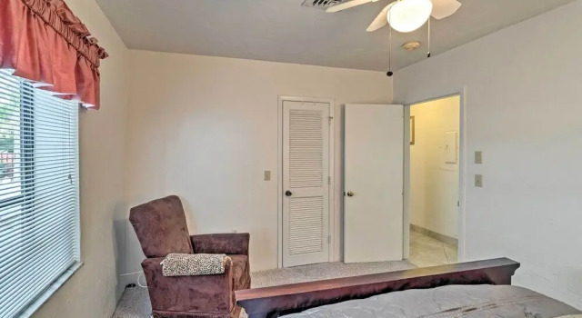 Updated Apartment Walking Distance to Venice Beach