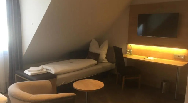 Gästehaus - Kretschmannshof, Rezerwuj Hotel Hotele w Bawaria z parkingiem, Parking