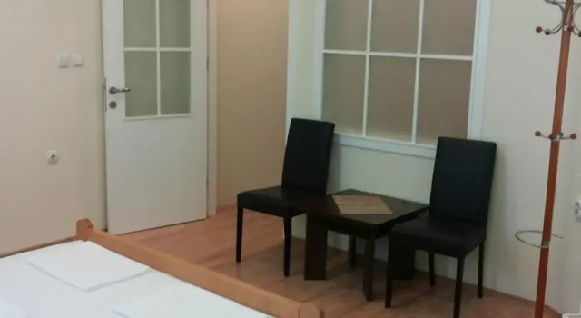 Hostel Frenky, Забронировать Хостел Хостелы Нови-Сад, рядом с Museum of Vojvodina, Хостел