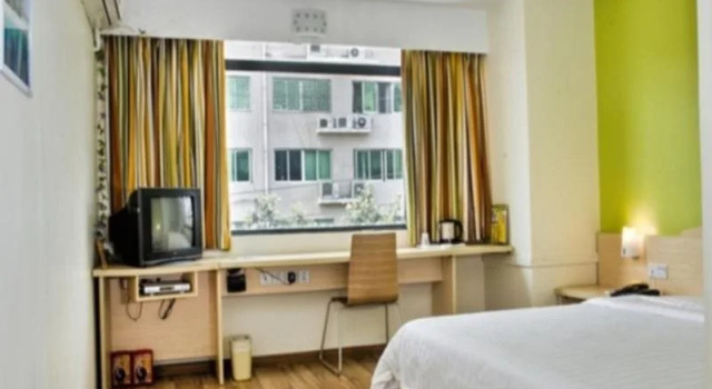 7Days Inn Baoding Dongfeng Bridge Hualian, Забронировать Отель Баодин Хэбэй