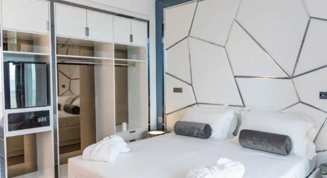 Двухместный номер Deluxe с балконом и seafront The Promenade Luxury Wellness Hotel