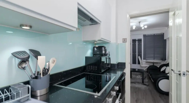 1 Bedroom For 2 In Covent Garden Central London, Забронировать Апартаменты/квартира Апартаменты Лондона, рядом с Памятник «Боудикка и ее дочери», Апартаменты/квартира
