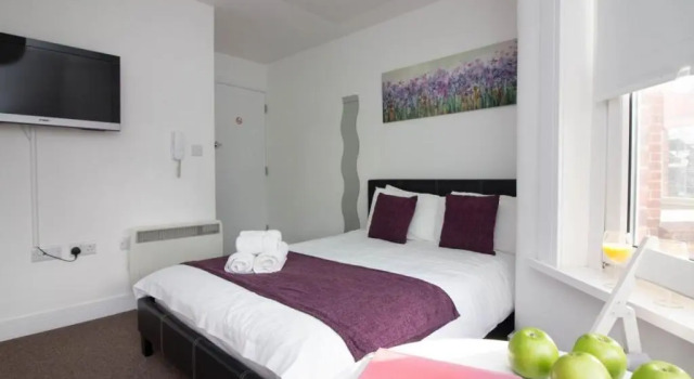 Студия Beddoe Apartments