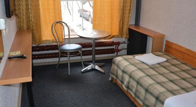 Camera Standard Neon Guest Rooms