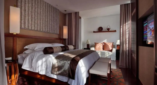 Yuehe Hotel, Prenota Hotel Hotel 5 stelle a Jiaxing, 5*