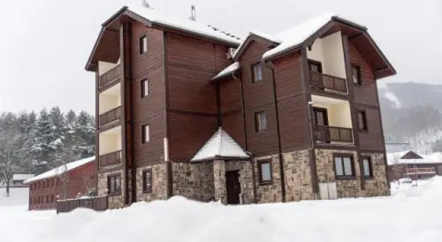 Penzión Perún, Rezervovat Hotel Hotely v Žilinský kraj s parkováním, Parkování