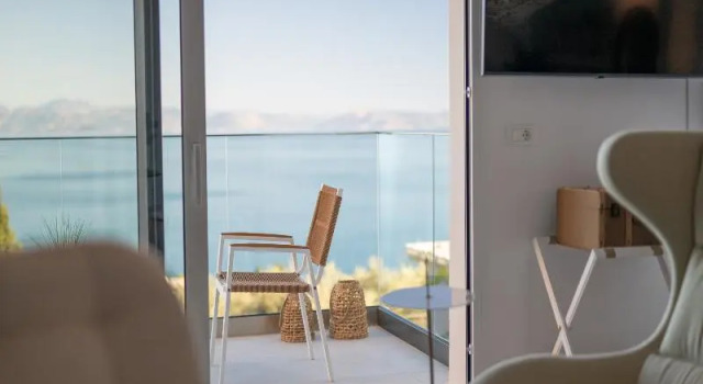 Люкс с балконом Achillion Luxury Corfu Villa & Suites