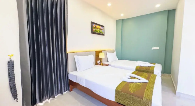 Двухместный номер Deluxe с балконом и с видом на город C-Hotel