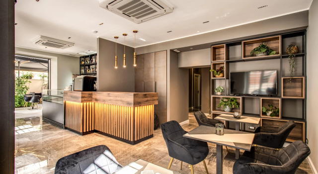 Apollo Boutique Hotel