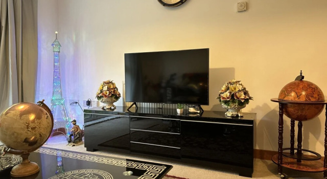Luxurious 2-bed Apartment in Maidstone Kent, Varaa Huoneisto Asunnot kohteessa Merseyside, Huoneisto