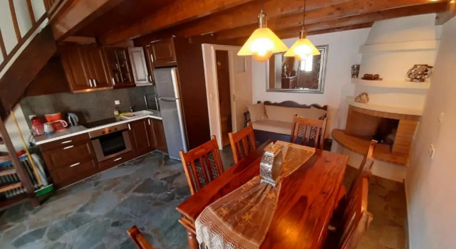 Студия Dryopida House