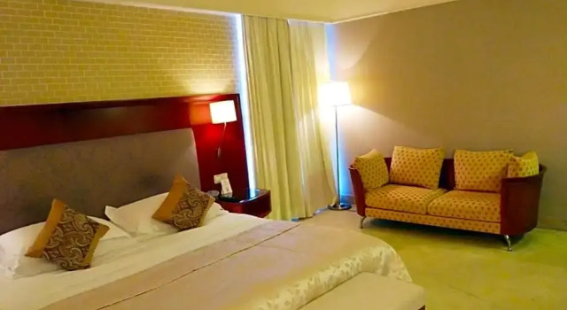Семейный номер Standard с видом на поле для гольфа Agile ChangJiang Hotel ZhongShan