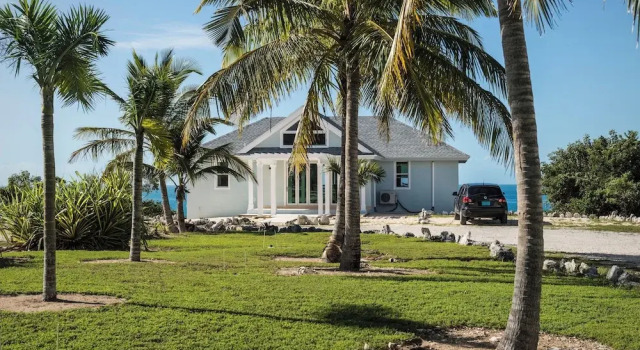 Island Getaway: Charming Cottage Steps From The Beach, Buchen Sie Ferienhaus James Cistern Eleuthera