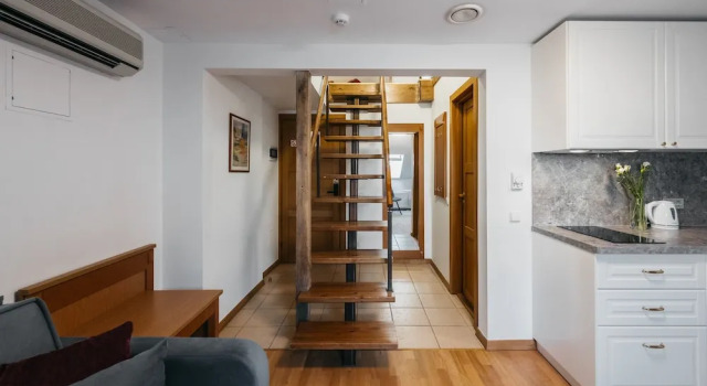 Семейные апартаменты CATHEDRAL Old Town Suites