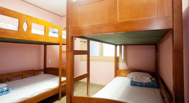 Кровать в общем номере (женский номер) You&I Guesthouse