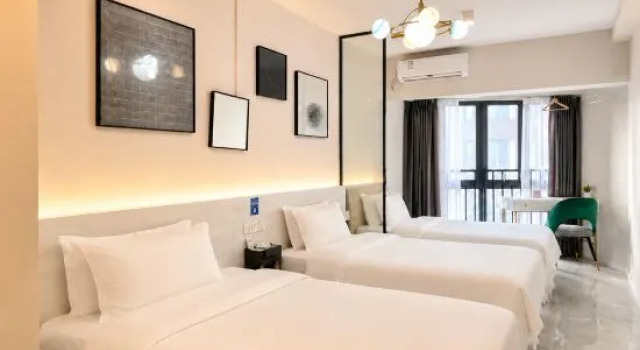 Люкс Business Shiguangli Apartment (Foshan Century Lotus Sports Center)