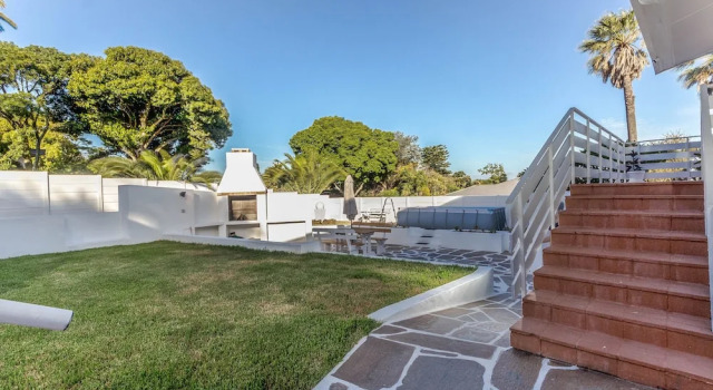 Nassau Crescent by CTHA