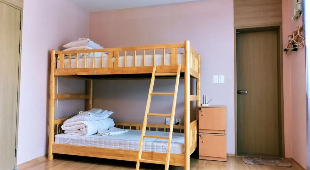 Кровать в общем номере (женский номер) с балконом Andong Poong-gyung HOSTEL n LIBRARY