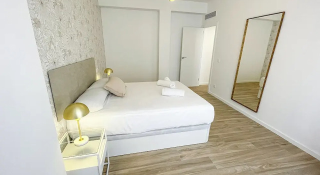 Apartamentos Zaragoza Gran Vía 3000, Забронировать Апартаменты/квартира Отели Сарагосы с парковкой, рядом с Парафия Сан-Мигель-де-лос-Наваррос, Парковка